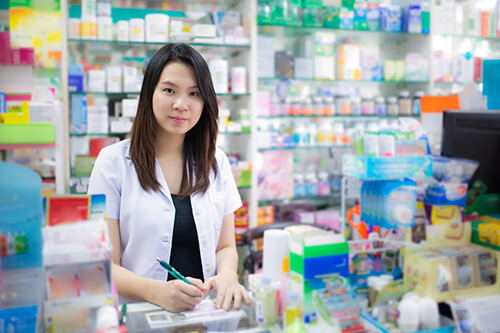 Ngành Dược có nhiều phức tạp, khó khăn và đầy áp lực đòi hỏi người theo học cần có bản lĩnh Ngành Dược có nhiều phức tạp, khó khăn và đầy áp lực đòi hỏi người theo học cần có bản lĩnh
