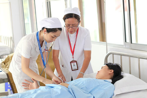Dù nhiều khó khăn tôi vẫn lựa chọn nghề Điều dưỡng Dù nhiều khó khăn tôi vẫn lựa chọn nghề Điều dưỡng