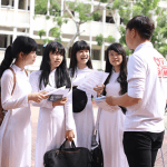 Nhiều trường ĐH, CĐ ở TP HCM chiêu dụ sinh viên vào học bằng mọi giá