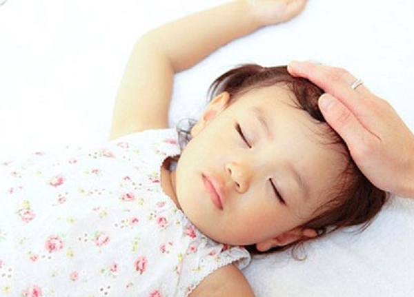 Tìm hiểu về biện pháp trị mồ hôi trộm ở trẻ em cùng Điều dưỡng SG Tìm hiểu về biện pháp trị mồ hôi trộm ở trẻ em cùng Điều dưỡng SG