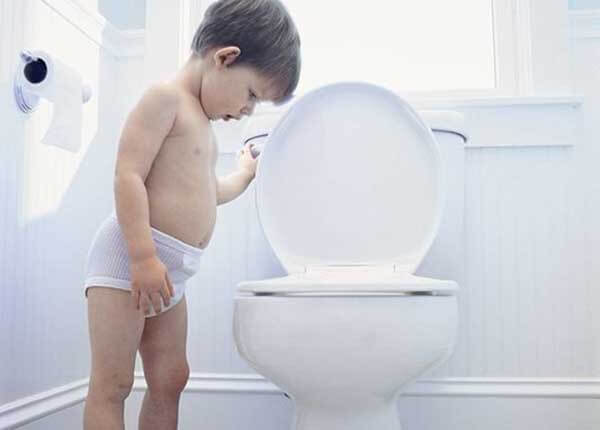 Tiểu són ở trẻ em Tiểu són ở trẻ em