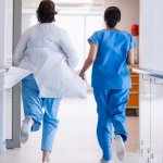 Ngành Điều dưỡng có vất vả không?